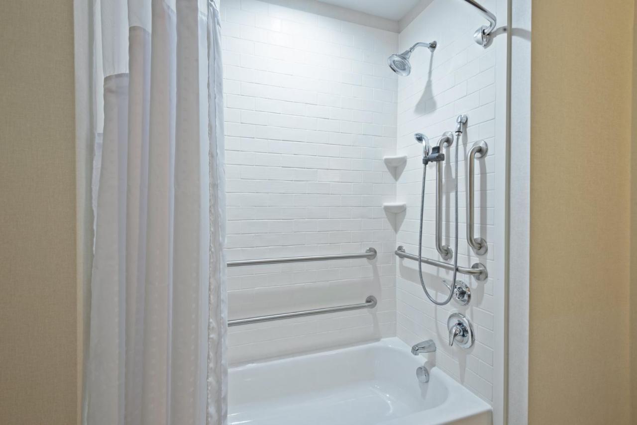 Holiday Inn Express & Suites New Cumberland By Ihg Eksteriør billede