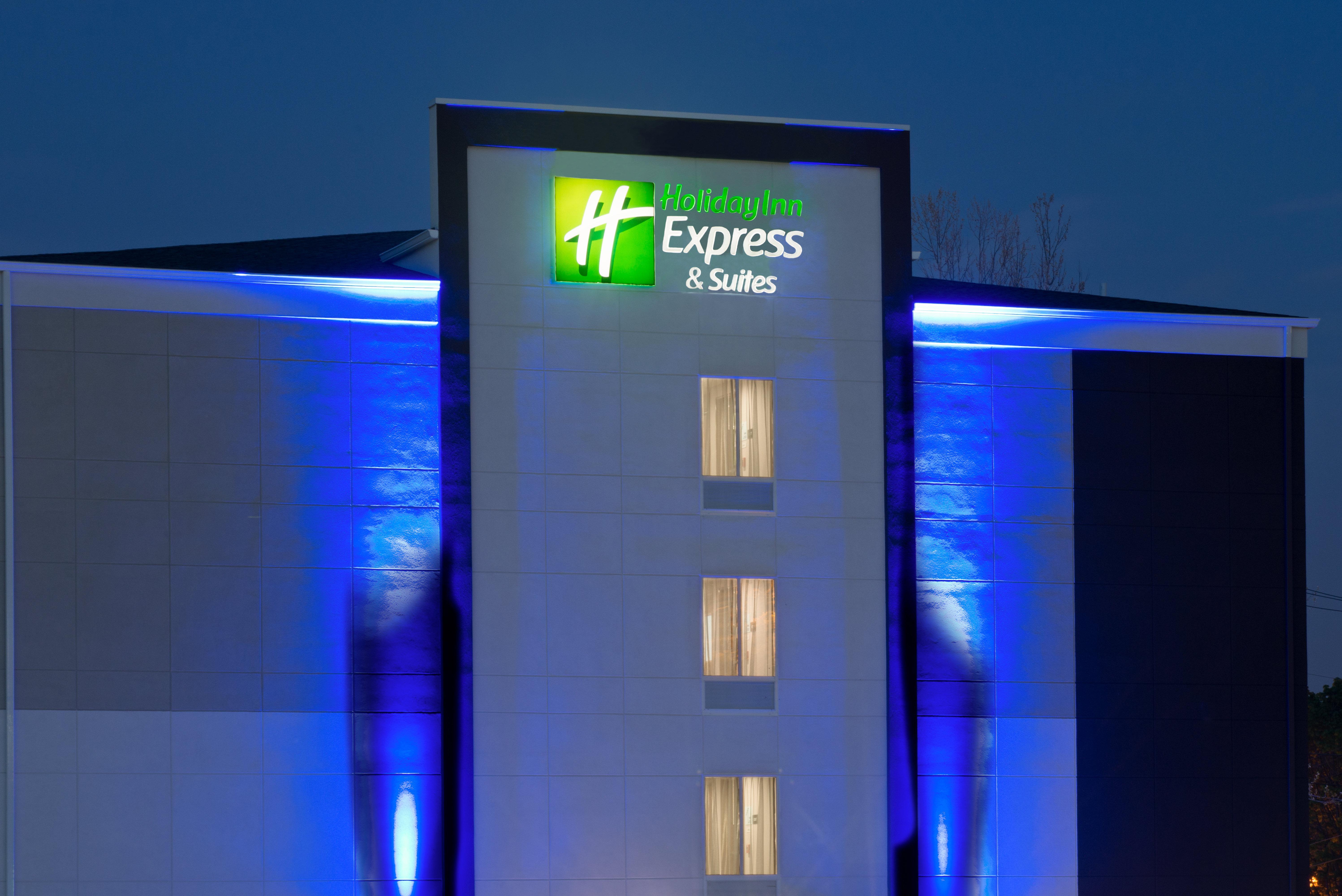 Holiday Inn Express & Suites New Cumberland By Ihg Eksteriør billede