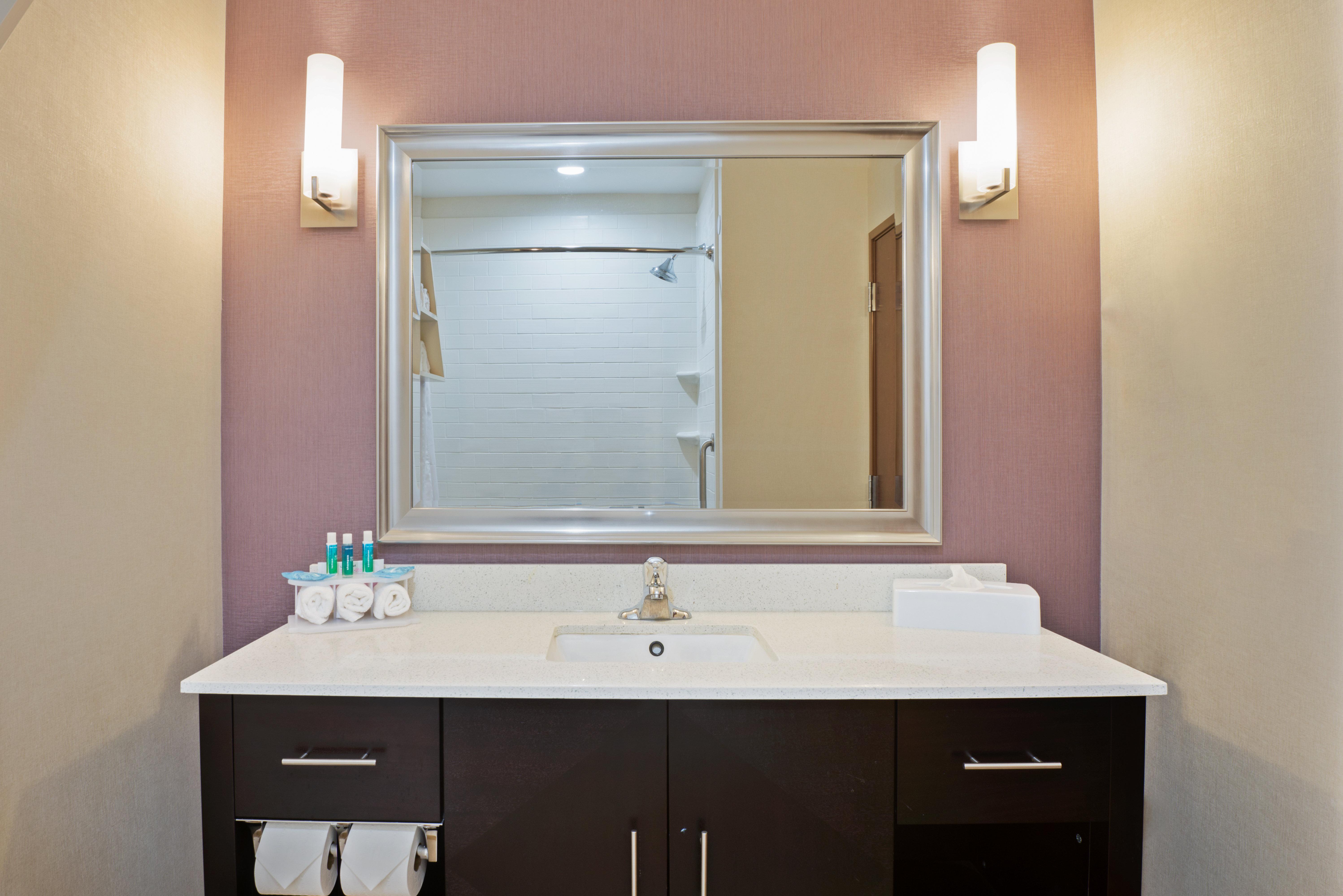 Holiday Inn Express & Suites New Cumberland By Ihg Eksteriør billede